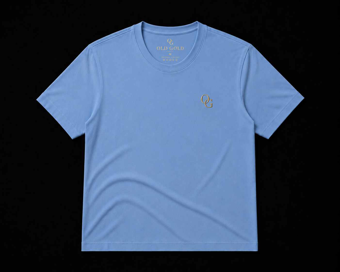 Camiseta Azul Clara Old Gold – Algodão Premium com Monograma OG
