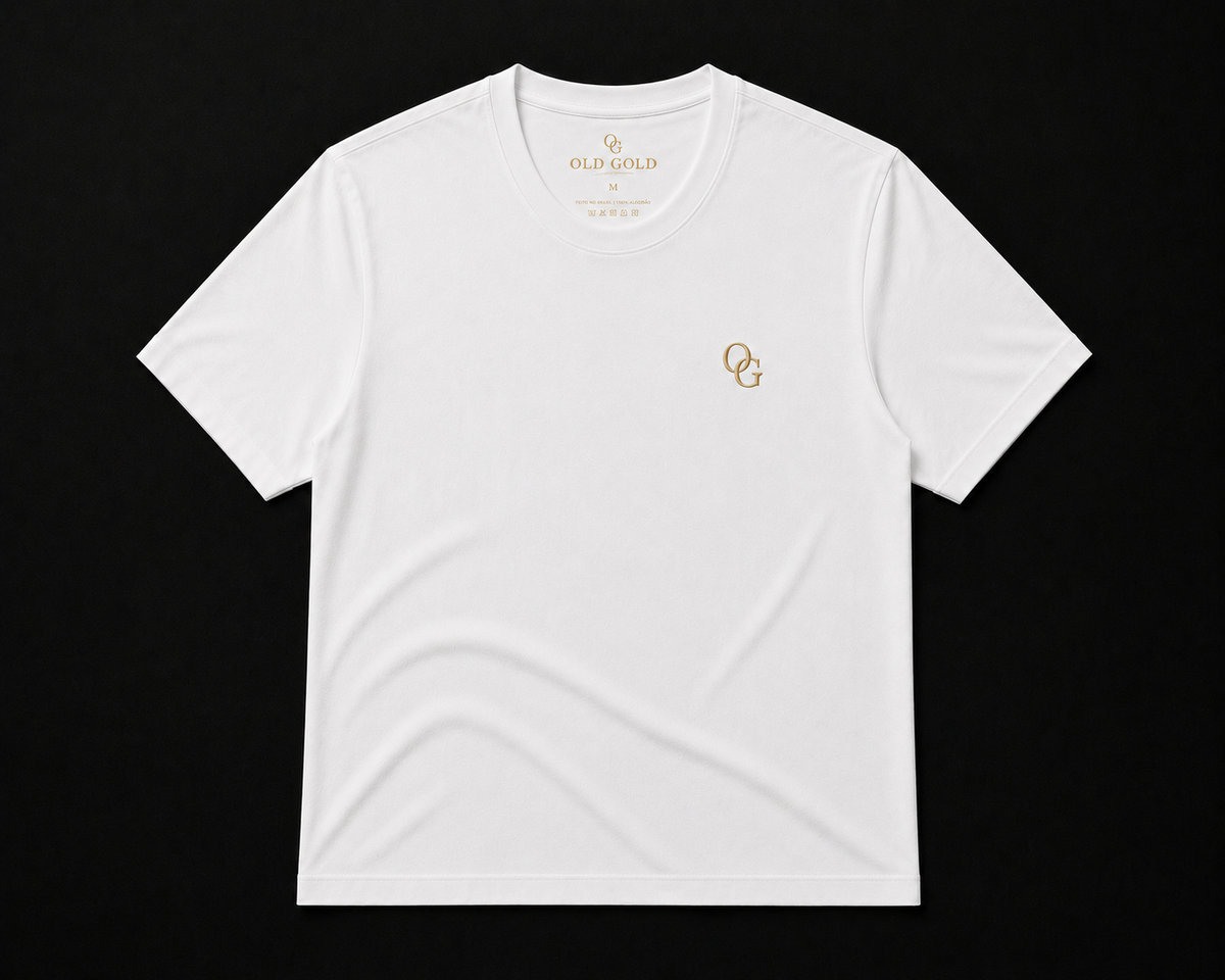 Camiseta Branca Old Gold – Algodão Premium com Símbolo OG