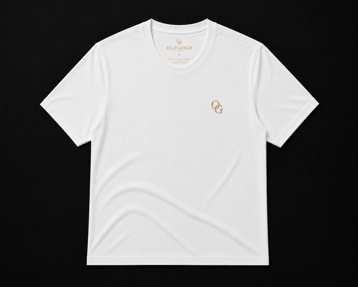 Camiseta Branca Old Gold – Algodão Premium com Símbolo OG